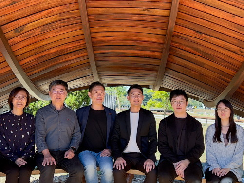 (From left to right) Chen-Chin Wu, Taichung Branch representative, Forestry and Nature Conservation Agency, MoA; Dr June-Hao Hou, Project Co-investigator, GIA, NYCU; Dr Pei-Hsien Hsu, Director, GIA, NYCU; Nichol Wong Long Hin, Project Lead, BSL, HKU; Chia-Hung Chen, Structural Engineer Representative, A.S studio Engineering Consultant; and Yu-Tung Cheng, Project Research Assistant, NYCU (photo credit: Building Simplexity Lab)